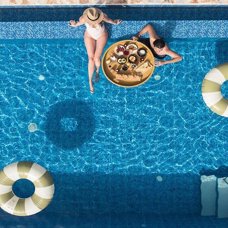 Oinolithos Luxury Villas Kalamaki Exterior foto