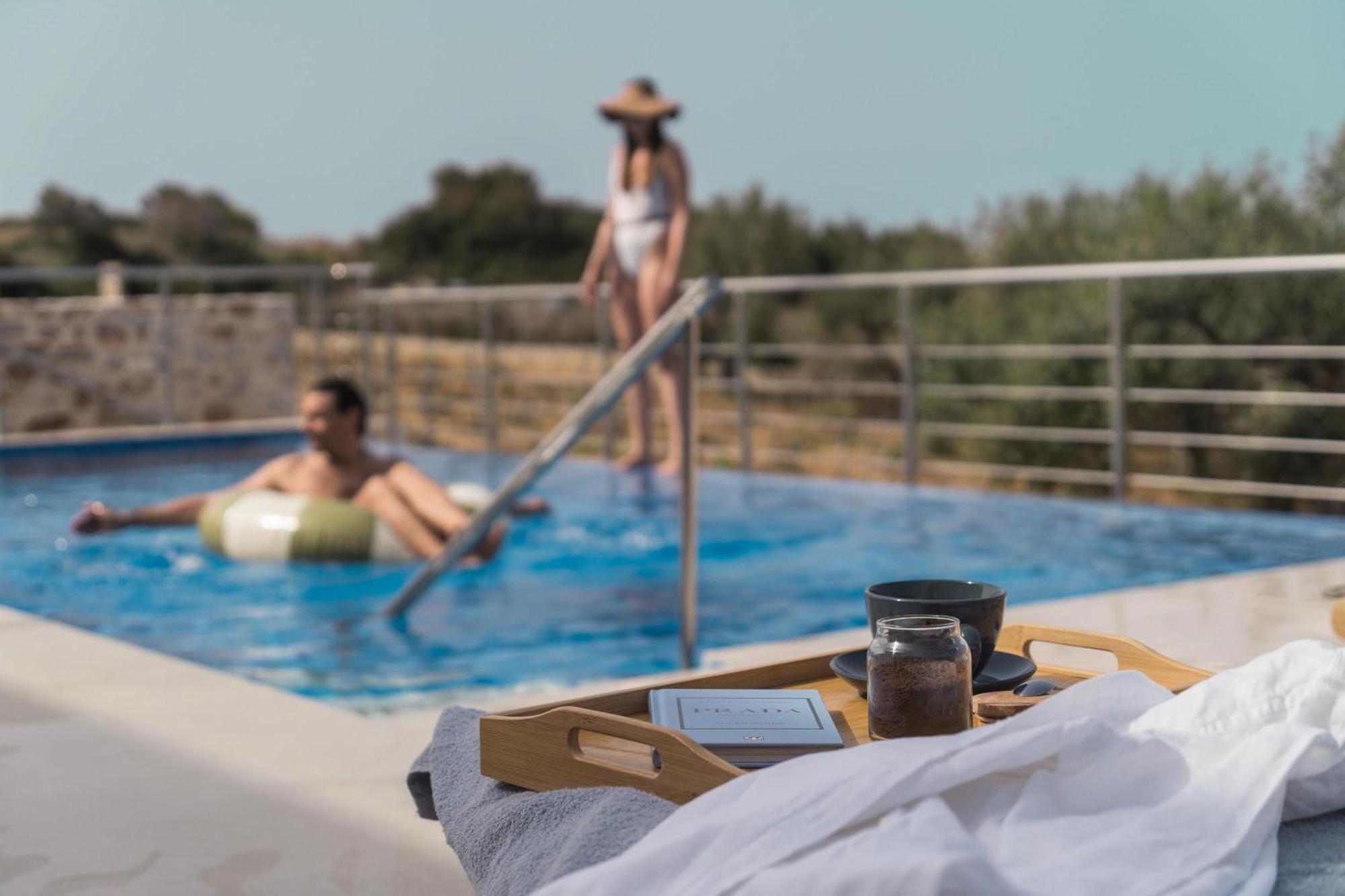 Oinolithos Luxury Villas Kalamaki Exterior foto